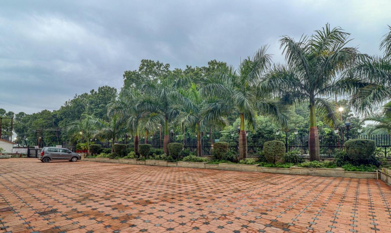 Treebo Premium Pearl Avenue, Ring Road Hotel Dehradun Exterior photo