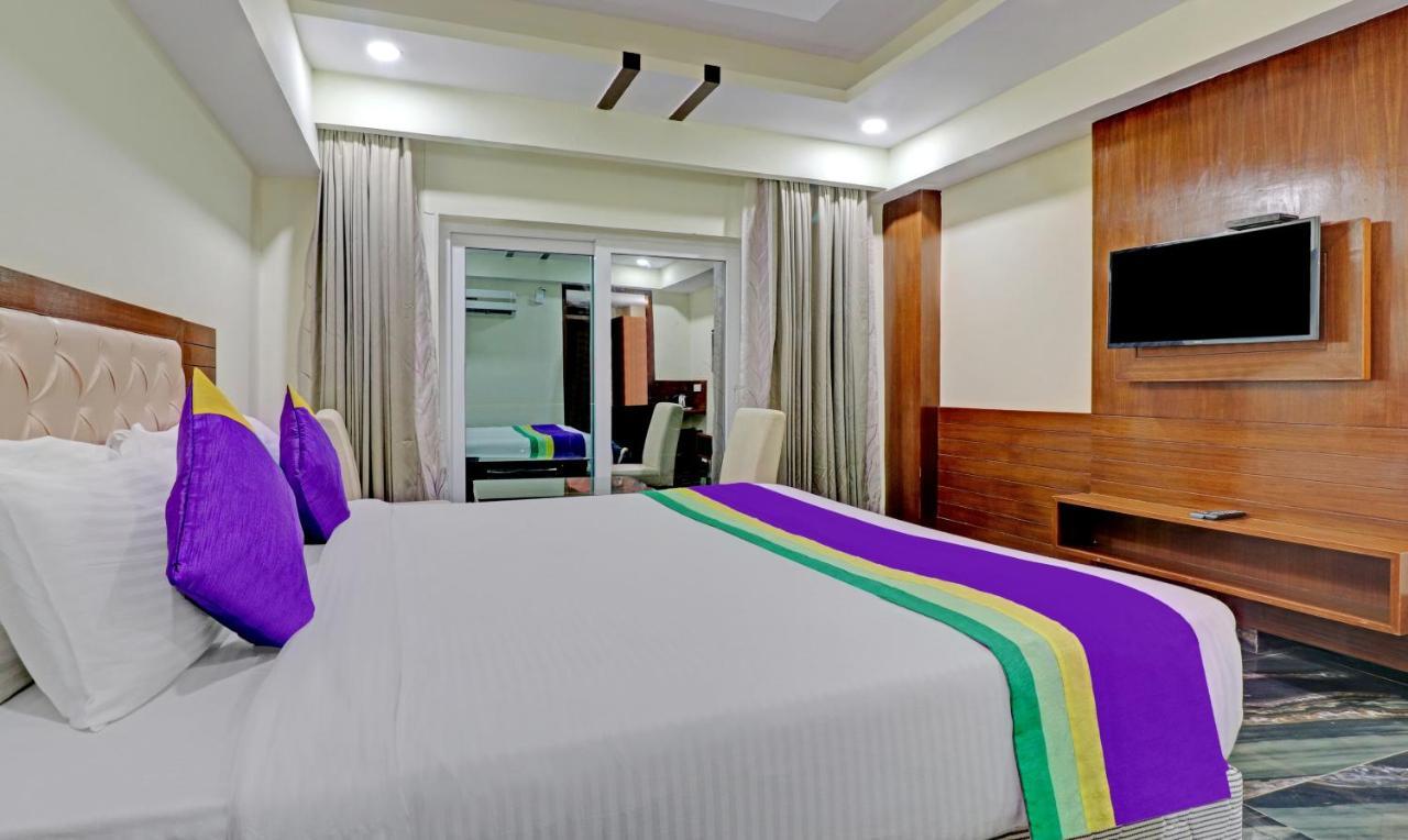 Treebo Premium Pearl Avenue, Ring Road Hotel Dehradun Exterior photo